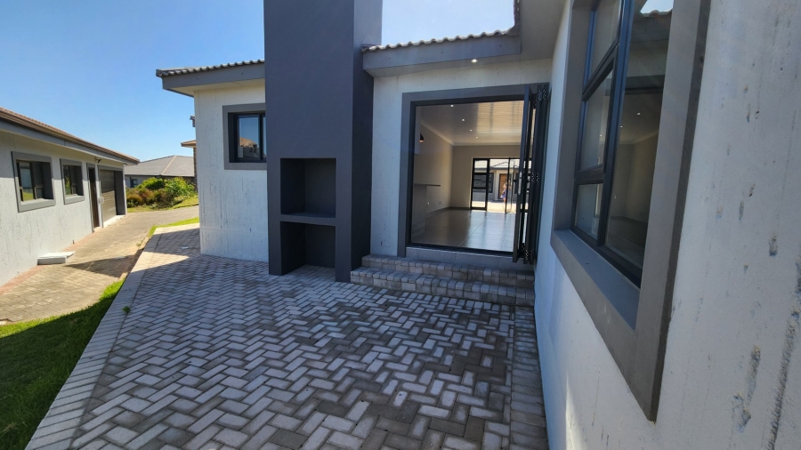 3 Bedroom Property for Sale in Dana Bay Western Cape